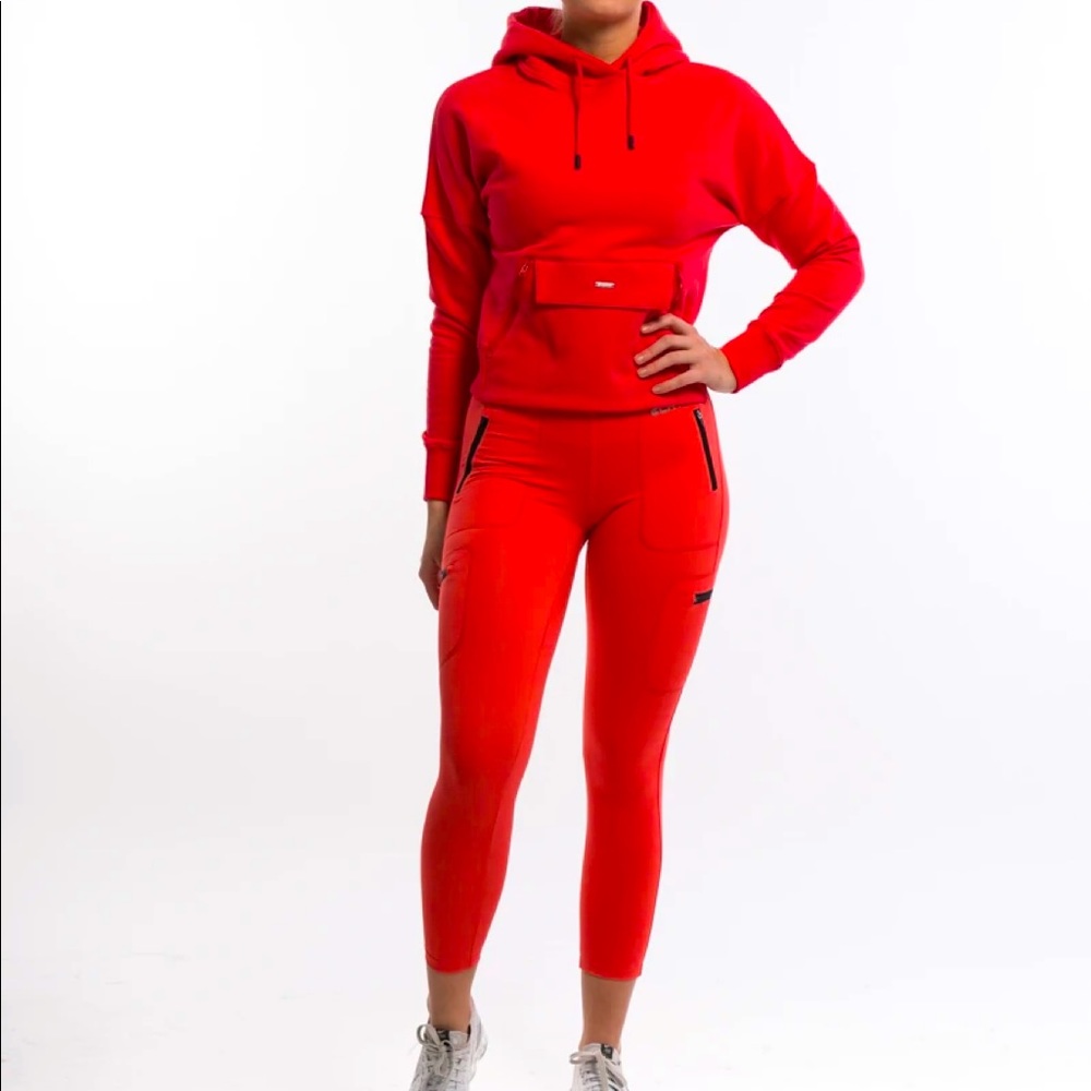 ECHT Explore Hoodie & Leggings Set